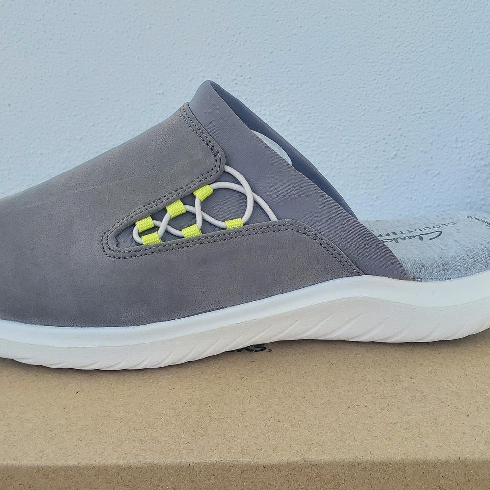 Clark Cloud Steppers Nova Ease Womens Slip On Shoes